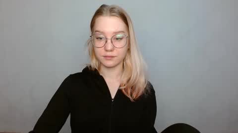 Abby Lovense is active online show from February 9, 9:37 am