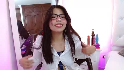 Snapshot of abelladanger_92 chatting on January 25, 4:02 am BELLA online show from January 25, 4:02 am