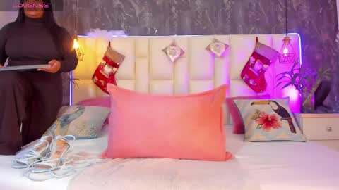 aberachmackay online show from December 27, 10:23 am