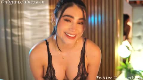 abie_owen online show from February 12, 10:37 pm