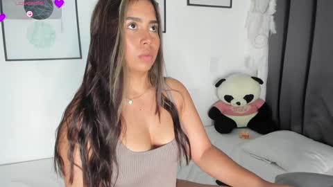 Snapshot of abigail_w chatting on September 12, 6:26 pm abigail online show from September 12, 6:26 pm