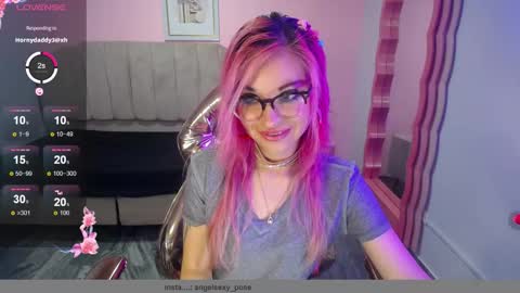 Snapshot of abril_ch_ chatting on October 25, 10:56 am abril_ch_ online show from October 25, 10:56 am