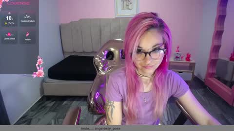 Snapshot of abril_ch_ chatting on October 27, 10:33 am abril_ch_ online show from October 27, 10:33 am