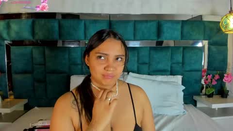 abril_gomez_11 online show from June 7, 8:15 pm