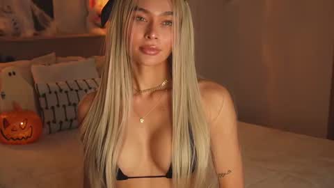 My name is Alexa. Please say hello I like to chat with you. If you have requests please use tip online show from October 13, 12:46 am