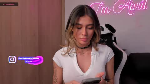 My name is Alexa. Please say hello I like to chat with you. If you have requests please use tip online show from December 6, 1:51 am