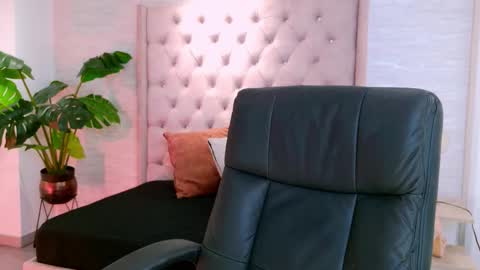 abrill_cute online show from September 21, 1:37 am