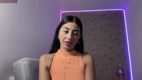 abrilsantosxo online show from January 13, 2:21 pm