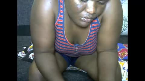 MAUREEN online show from October 26, 6:25 pm