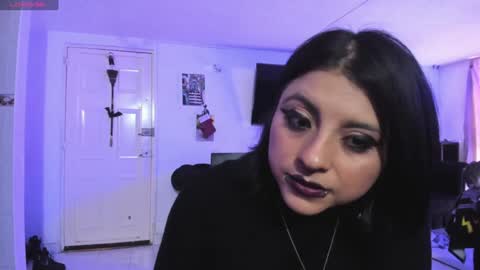 Snapshot of acid_alice666 chatting on January 4, 5:58 pm Alice online show from January 4, 5:58 pm