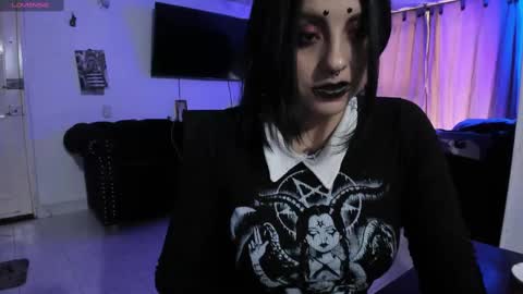 Snapshot of acid_alice666 chatting on February 25, 3:52 pm Alice online show from February 25, 3:52 pm