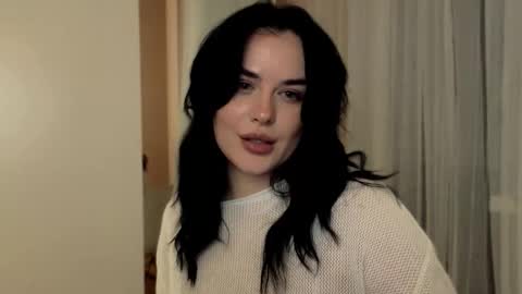 my inst   love inside 17 online show from October 20, 2:36 am