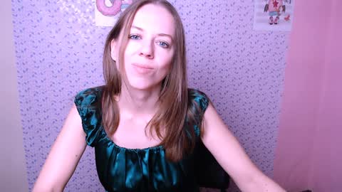 Snapshot of adamais_ chatting on December 27, 7:18 am adamais_ online show from December 27, 7:18 am