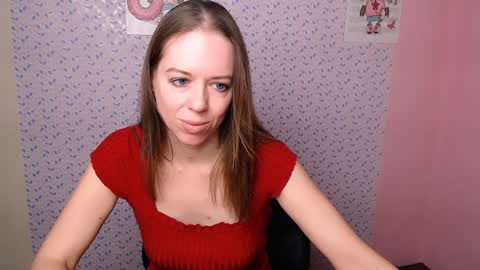 Snapshot of adamais_ chatting on December 18, 7:36 am adamais_ online show from December 18, 7:36 am