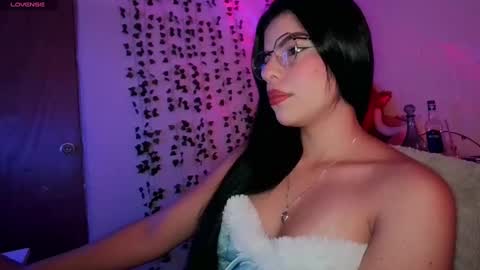 Snapshot of adararose1 chatting on March 4, 4:52 pm Adara online show from March 4, 4:52 pm