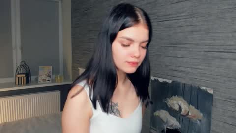 Adeline online show from September 15, 9:44 pm