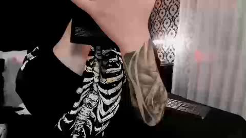 Snapshot of adeelinee chatting on September 12, 8:38 pm Ade online show from September 12, 8:38 pm