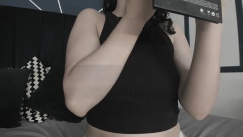 Snapshot of adeelinee chatting on January 15, 7:44 pm Ade online show from January 15, 7:44 pm