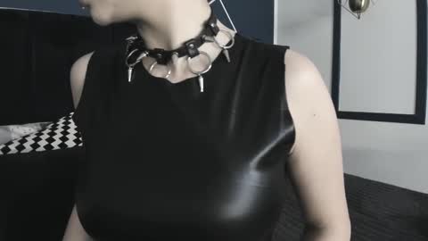 Snapshot of adeelinee chatting on March 5, 7:50 pm Ade online show from March 5, 7:50 pm