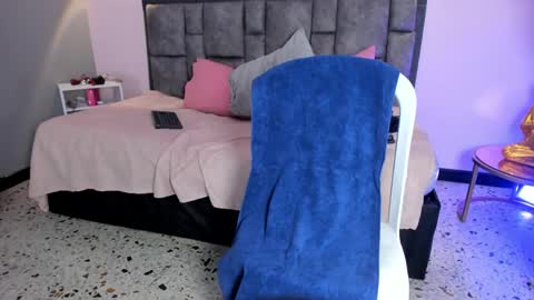 adela online show from March 26, 12:57 am