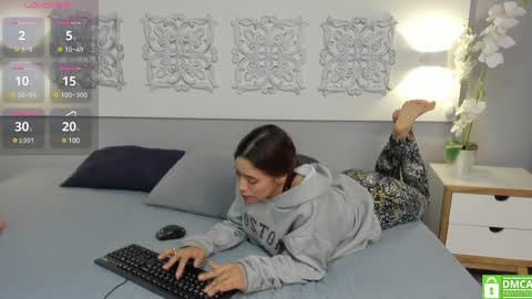Adela Worsth online show from January 22, 12:17 pm