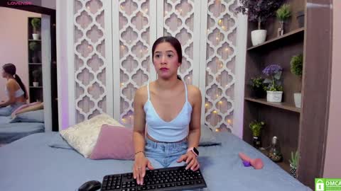 Adela Worsth online show from December 7, 11:51 am
