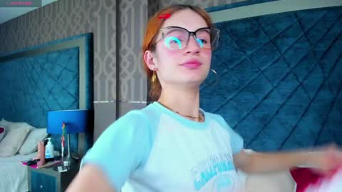 Snapshot of adelainebest chatting on December 20, 4:42 am Adelaine online show from December 20, 4:42 am