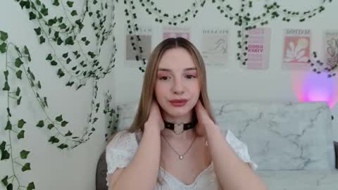 Adele online show from February 22, 11:13 am