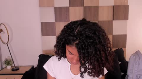 Snapshot of adele_carter_ chatting on December 18, 11:56 am Andrea online show from December 18, 11:56 am