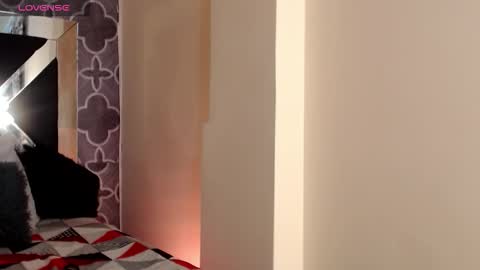 adele cruzz online show from January 10, 10:25 pm