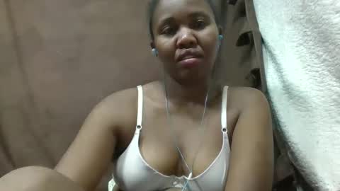 adelealy online show from February 9, 1:25 pm