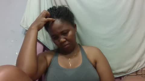 adelealy online show from February 7, 11:03 am