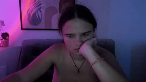 adelecruzz online show from September 30, 12:44 pm