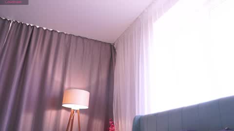 Adele online show from April 4, 4:33 am