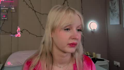 adelesilvy online show from March 9, 1:31 am