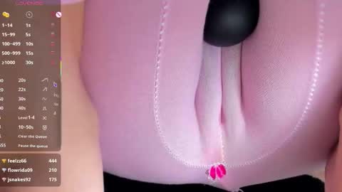 adelinaconte1 online show from February 24, 2:59 pm