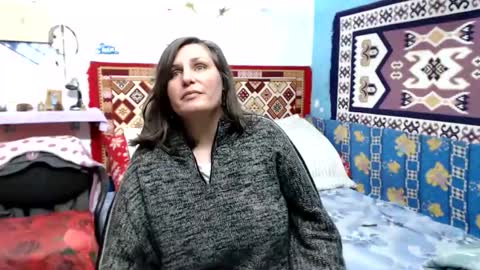 Snapshot of adelineblueeyes chatting on September 16, 10:56 am Larisa online show from September 16, 10:56 am