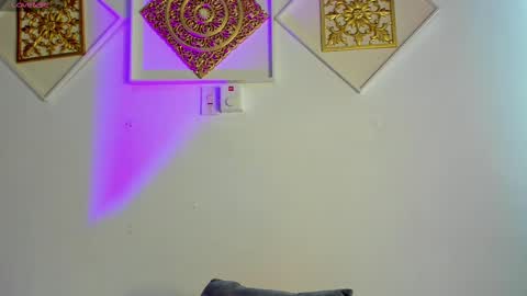 Snapshot of adelineevanss chatting on February 25, 4:03 am adeline online show from February 25, 4:03 am