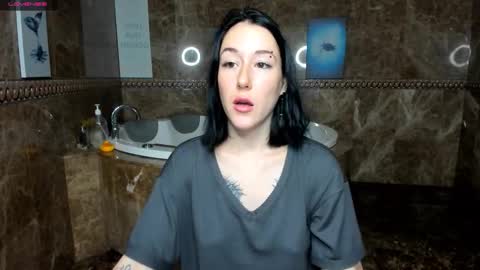 Snapshot of adell_berry chatting on October 4, 2:50 am Adel online show from October 4, 2:50 am