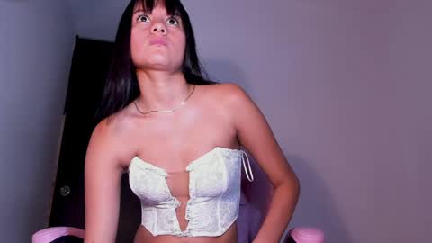 Adelle online show from February 6, 2:00 am