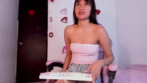 Adelle online show from February 18, 12:48 am
