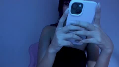 Adelle online show from March 12, 1:36 am