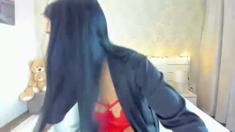 Snapshot of adellegirl chatting on December 18, 2:06 pm adellegirl online show from December 18, 2:06 pm