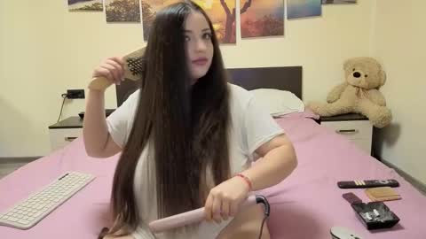 Adellineee online show from March 11, 9:39 pm