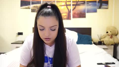 Snapshot of adellineee chatting on October 14, 8:55 pm Adellineee online show from October 14, 8:55 pm