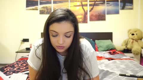 Adellineee online show from January 9, 12:26 am