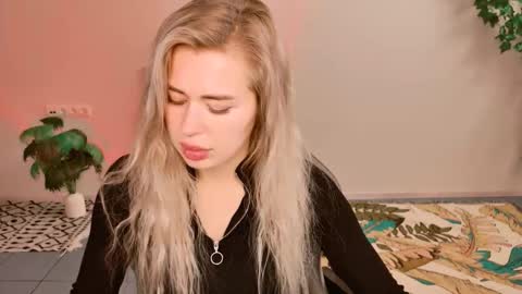 Adel online show from September 30, 9:15 am