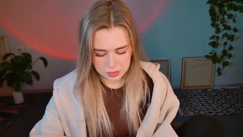 Adel online show from October 22, 2:11 pm