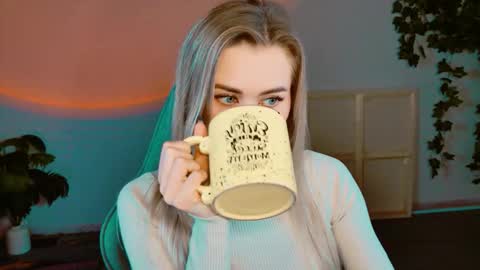 Adel online show from October 23, 2:12 pm