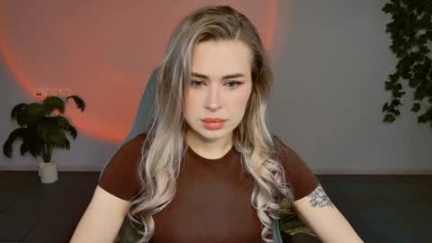 Adel online show from September 20, 9:07 am